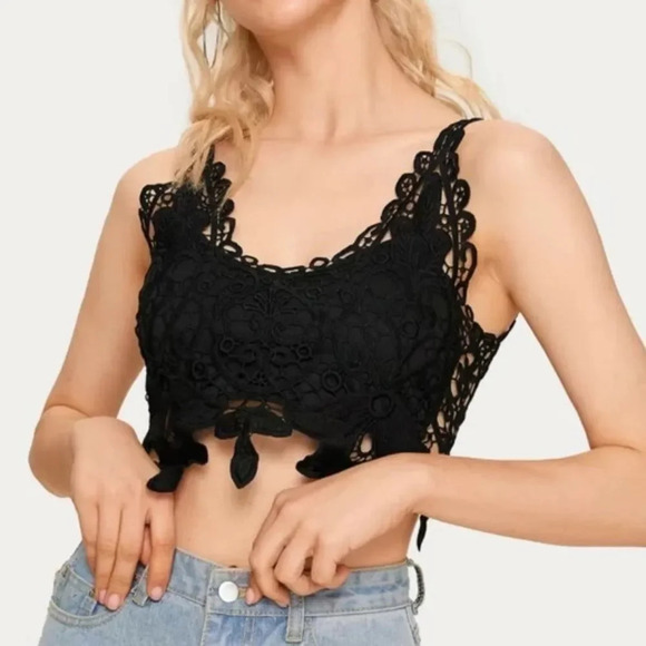 NEW! Black Flower Crochet Lace Cut-Out Bralette - Picture 4 of 7